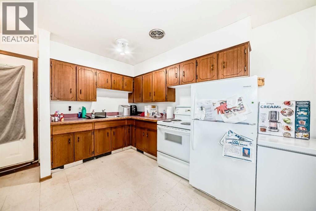 5001 62 Avenue - 16