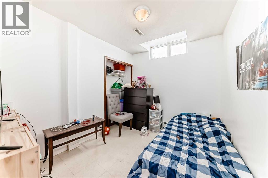 5001 62 Avenue - 22
