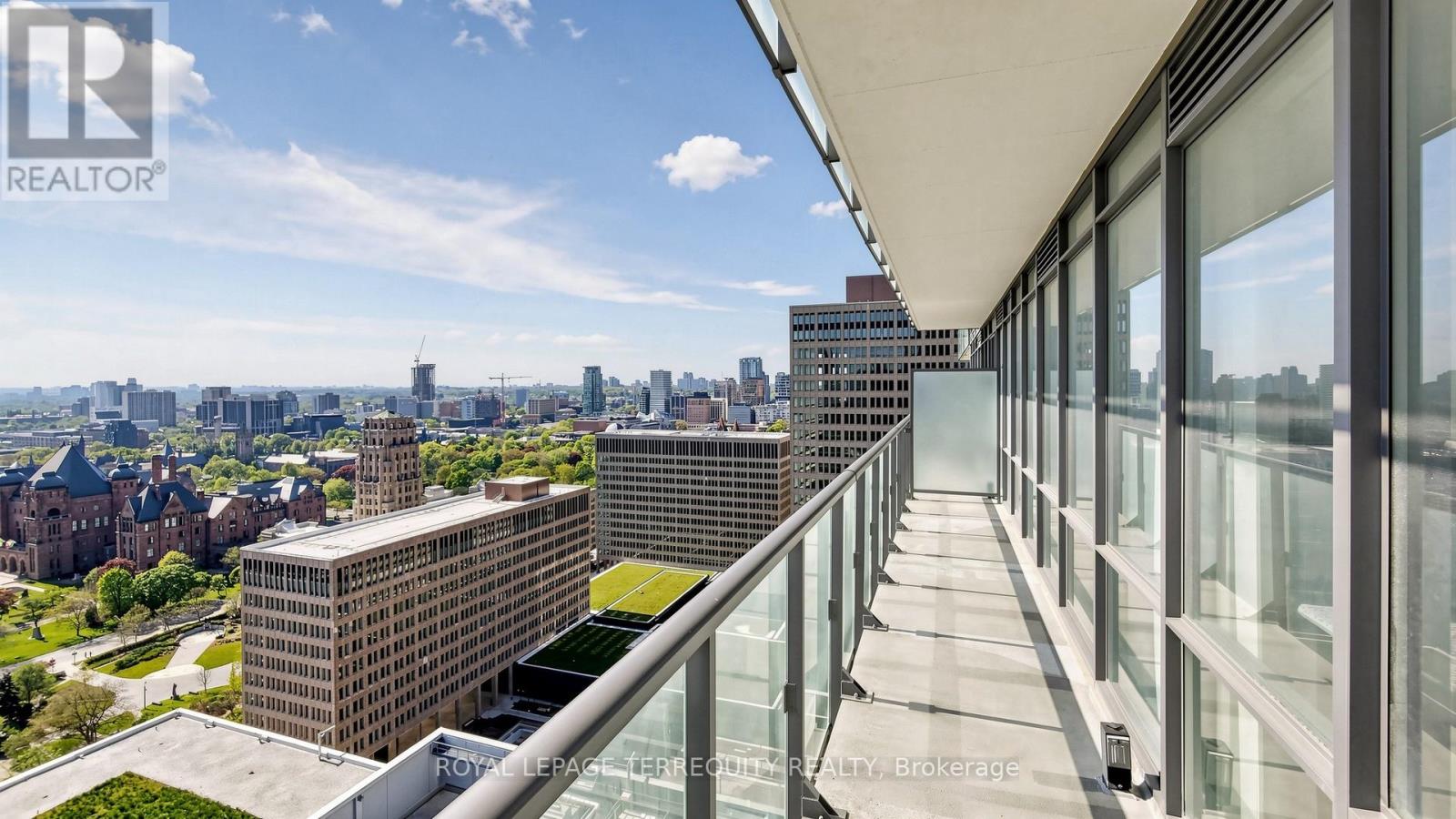 #2710 832 BAY STREET - 42