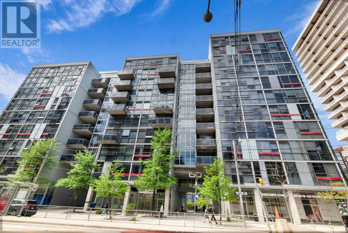 Listing photo of 210 - 60 BATHURST STREET