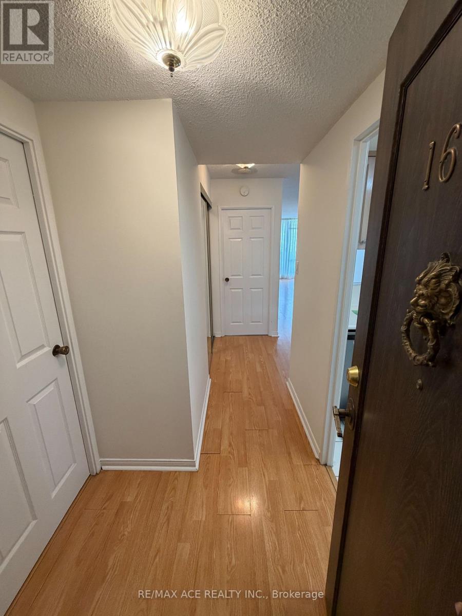 #1609 1555 FINCH AVENUE E - 5