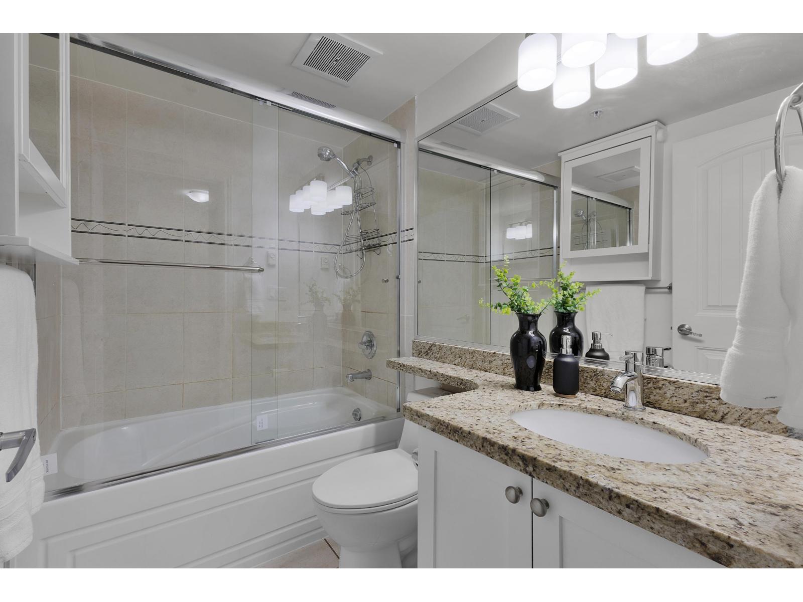 202 8084 120A STREET, Surrey