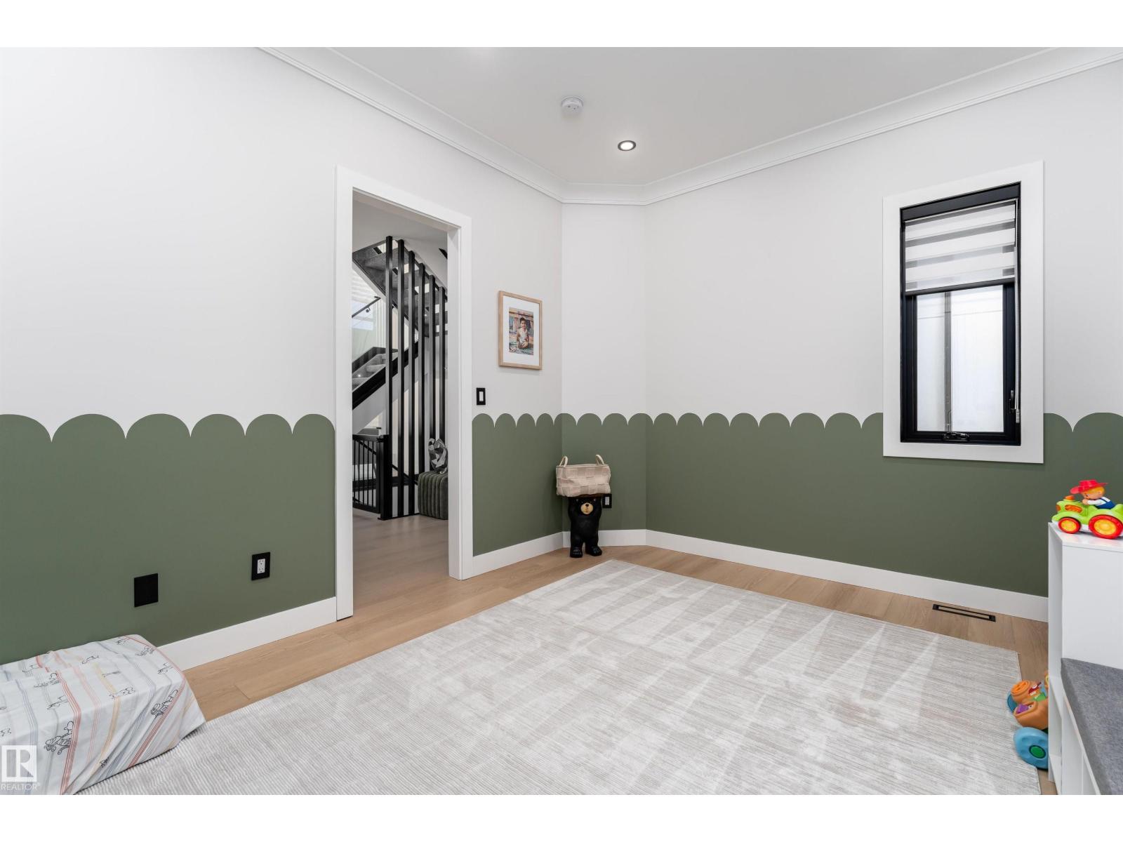 16511 8 ST NE - 17