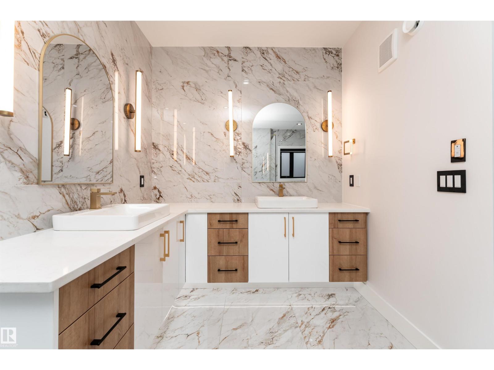 16511 8 ST NE - 30