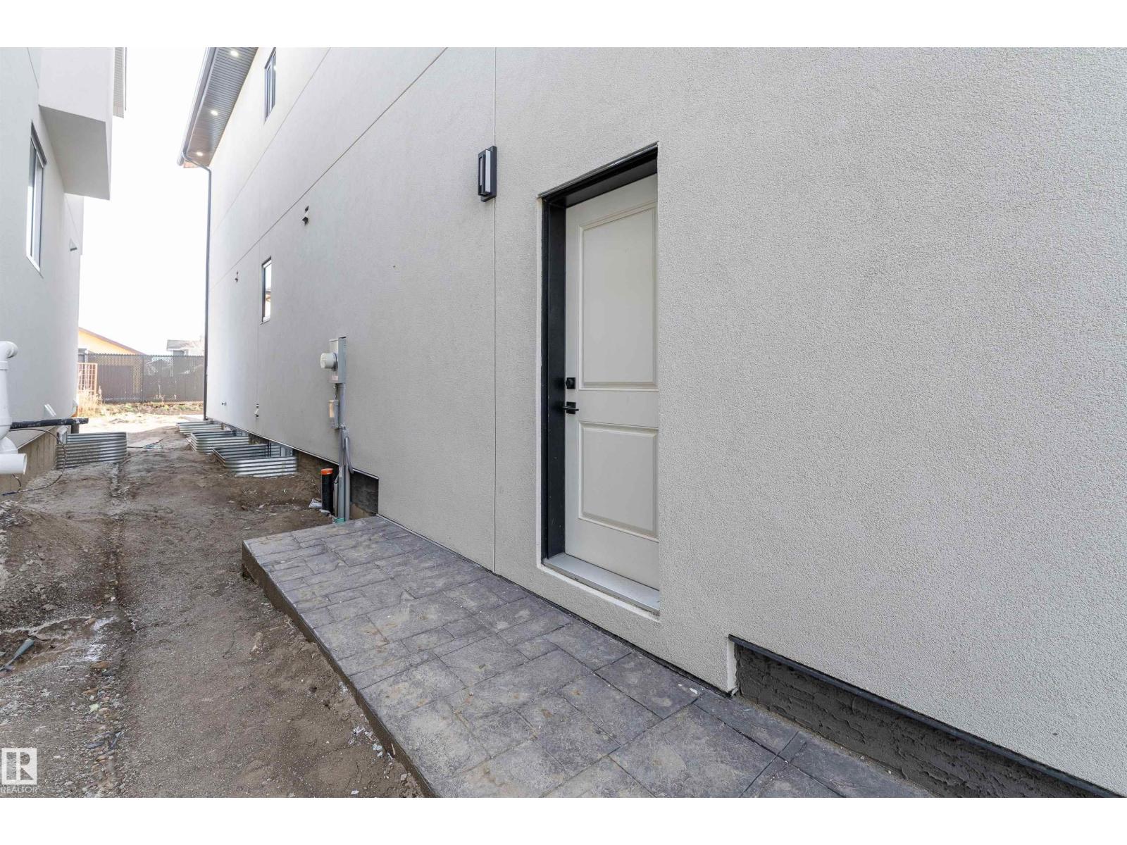 16511 8 ST NE - 65