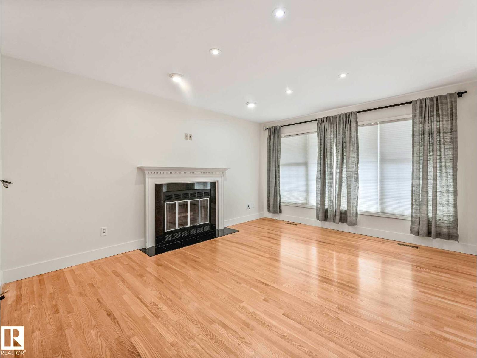 9642 100 ST NW - 19