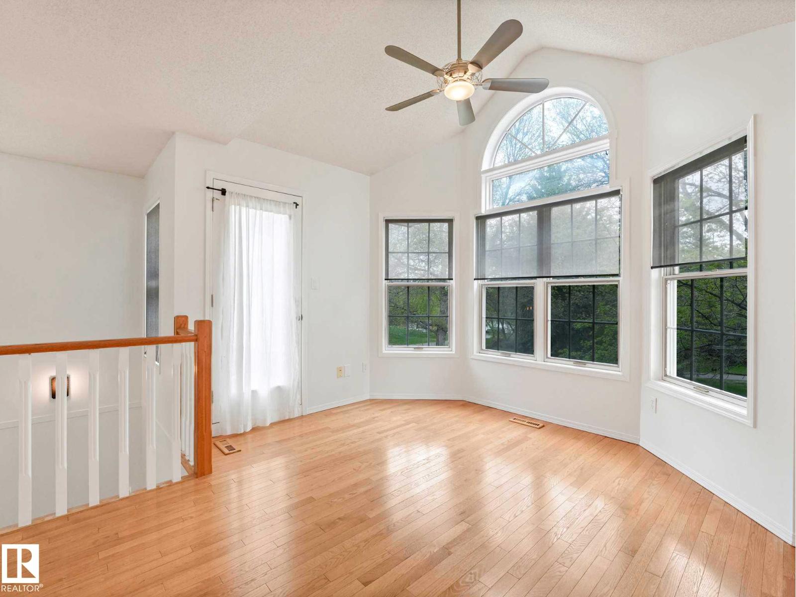 9642 100 ST NW - 29