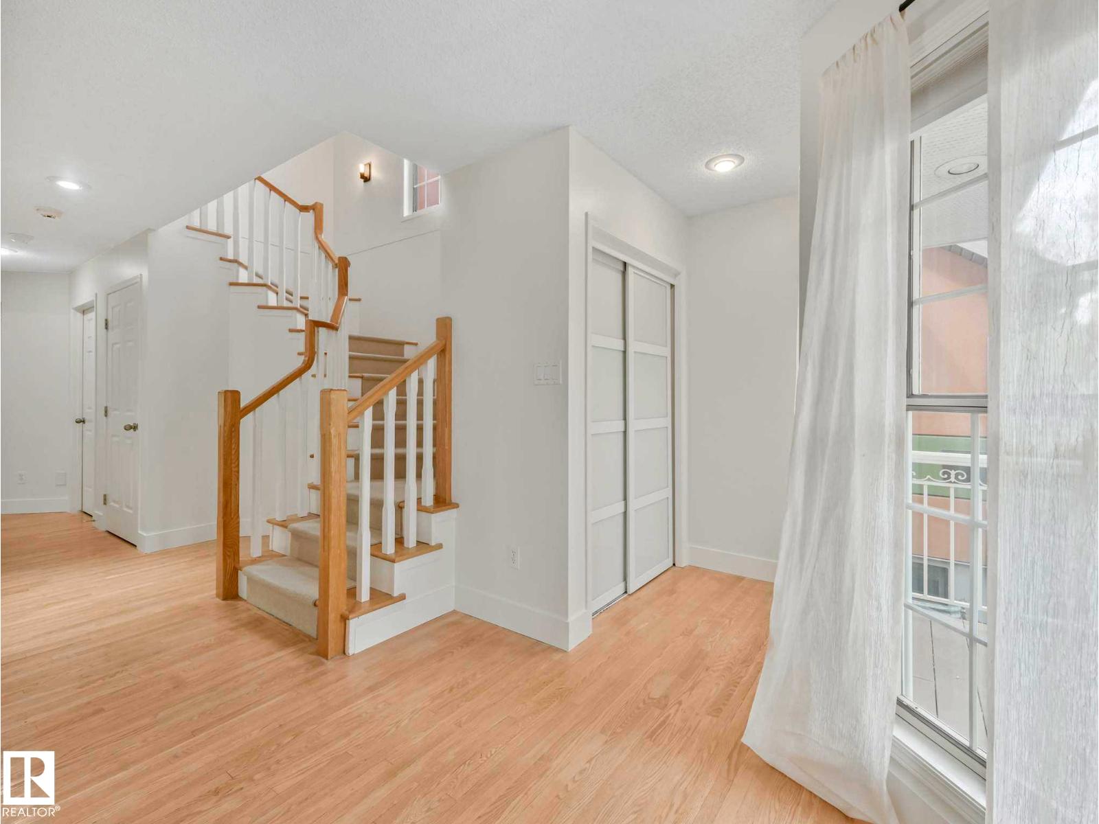 9642 100 ST NW - 8
