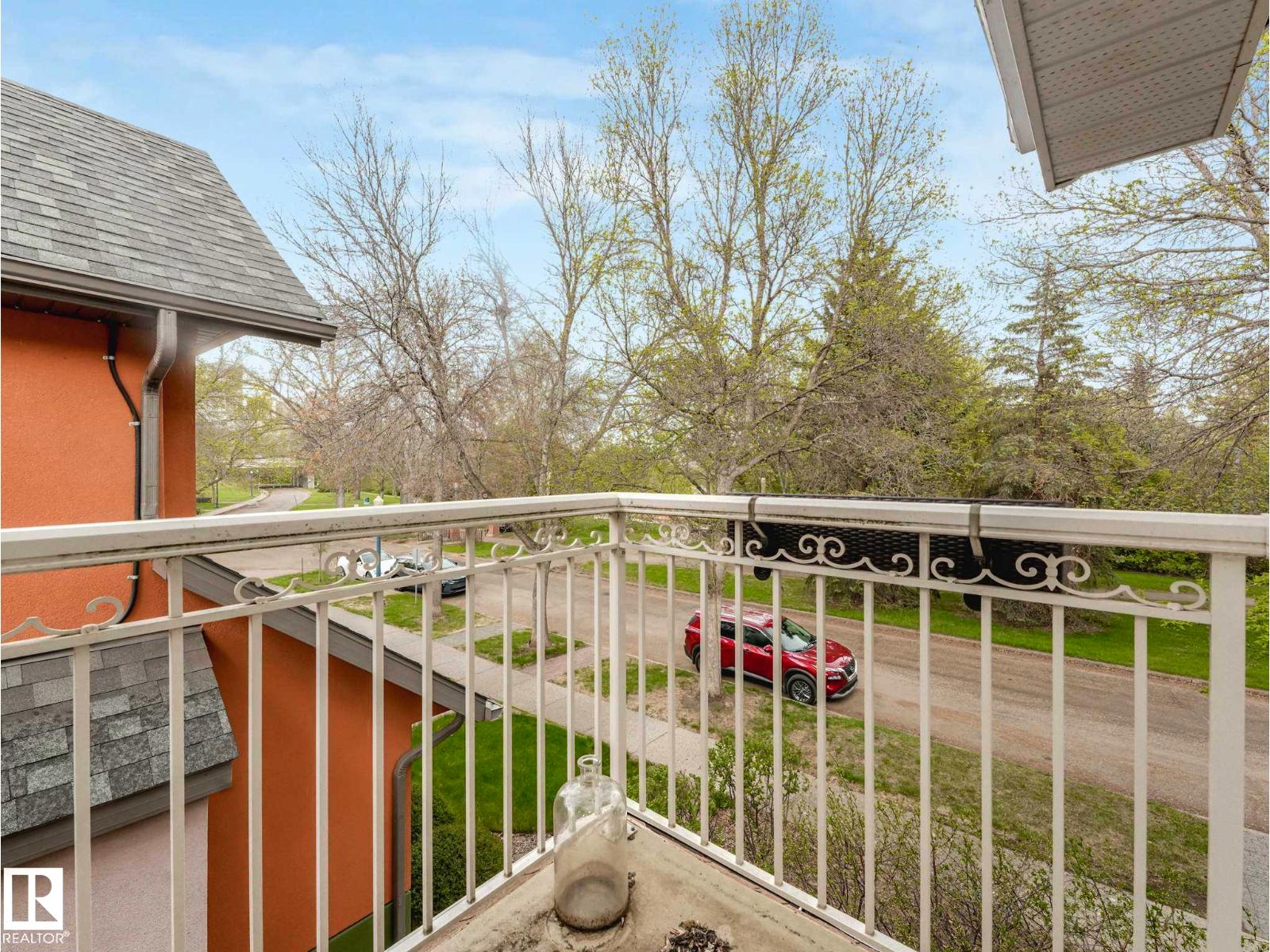 9642 100 ST NW - 6