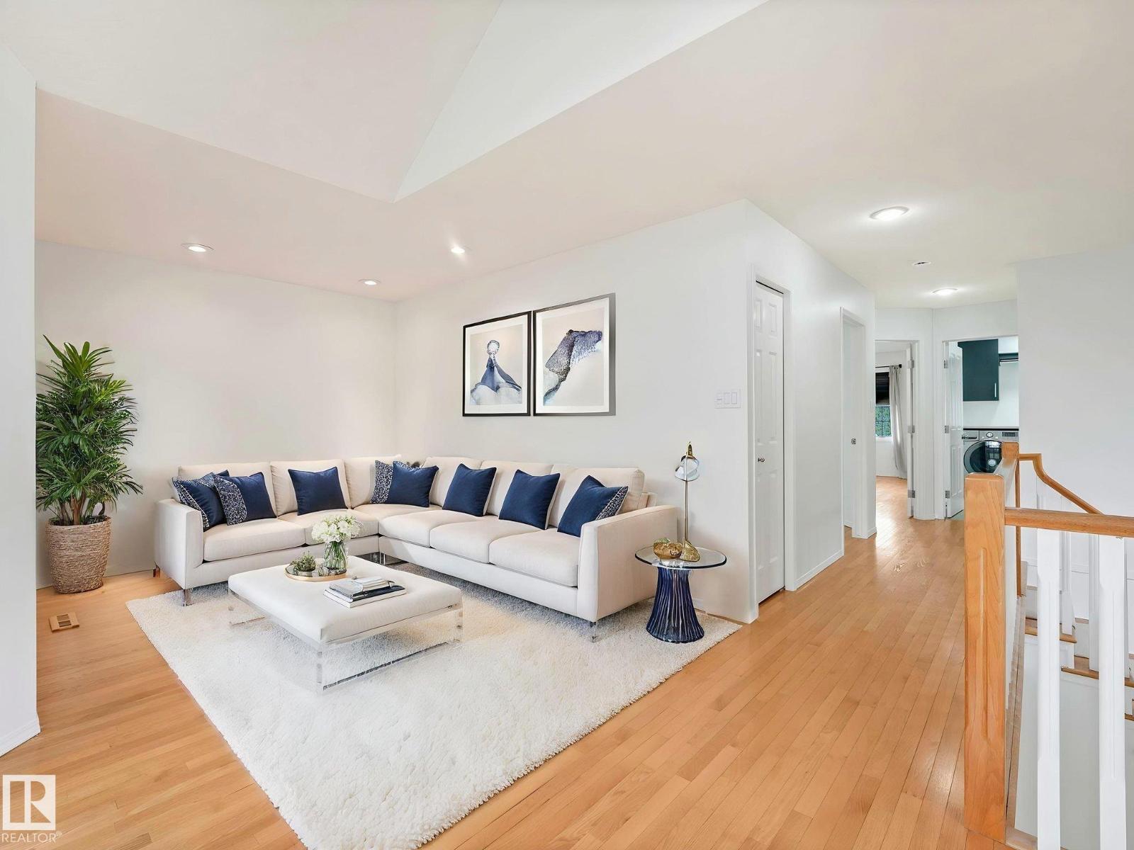 9642 100 ST NW - 31
