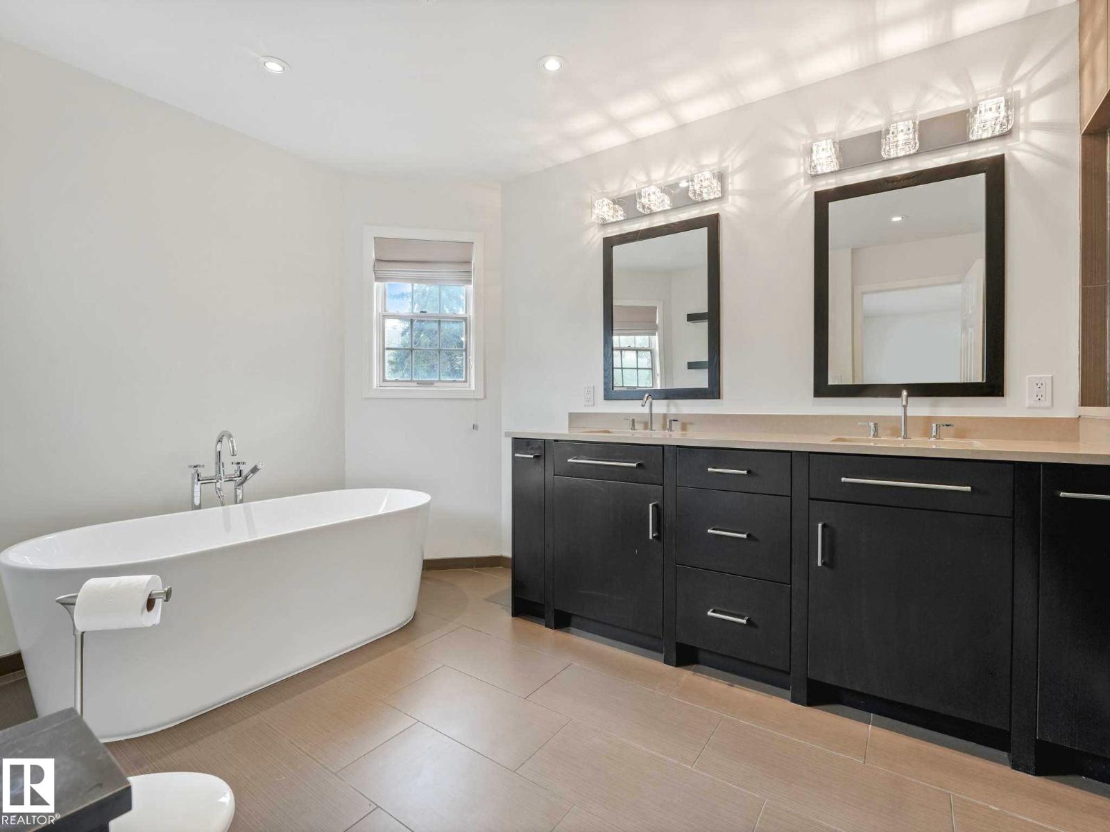 9642 100 ST NW - 41