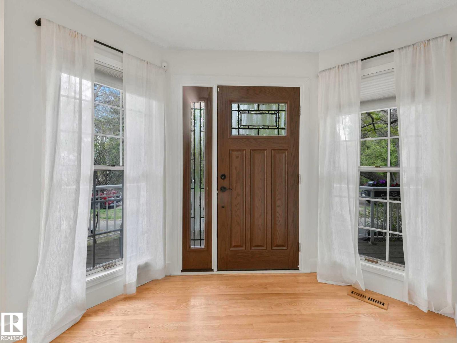 9642 100 ST NW - 7