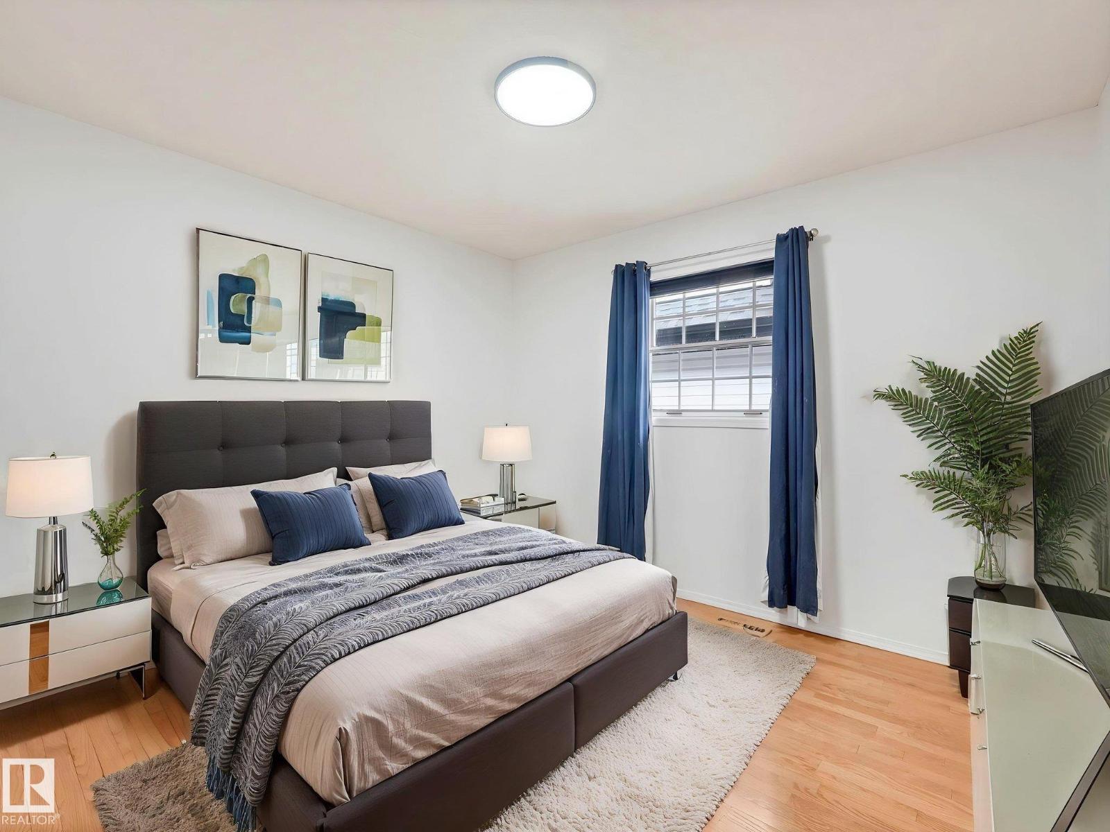 9642 100 ST NW - 32