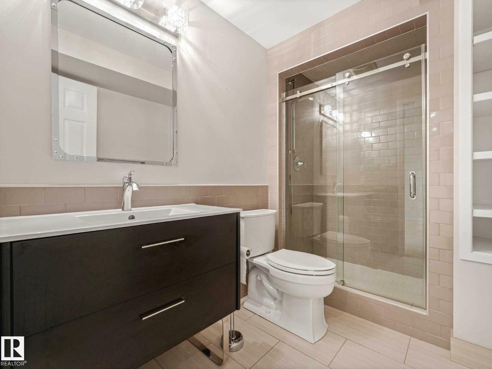 9642 100 ST NW - 47