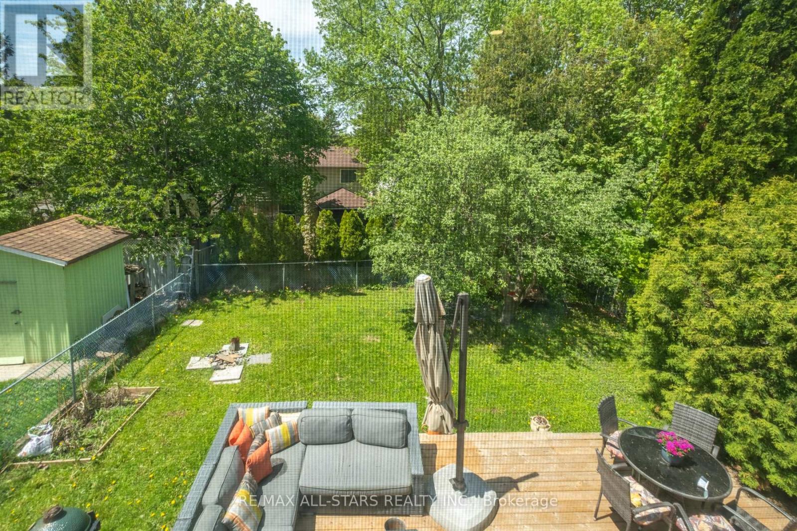 512 SANDFORD STREET - 35