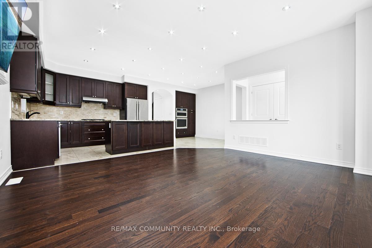 201 DONALD SIM AVENUE - 12