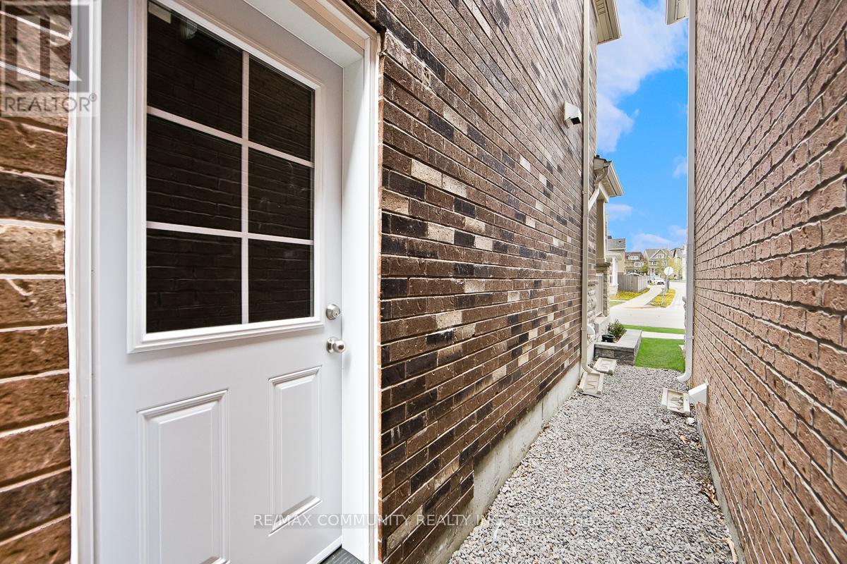 201 DONALD SIM AVENUE - 26