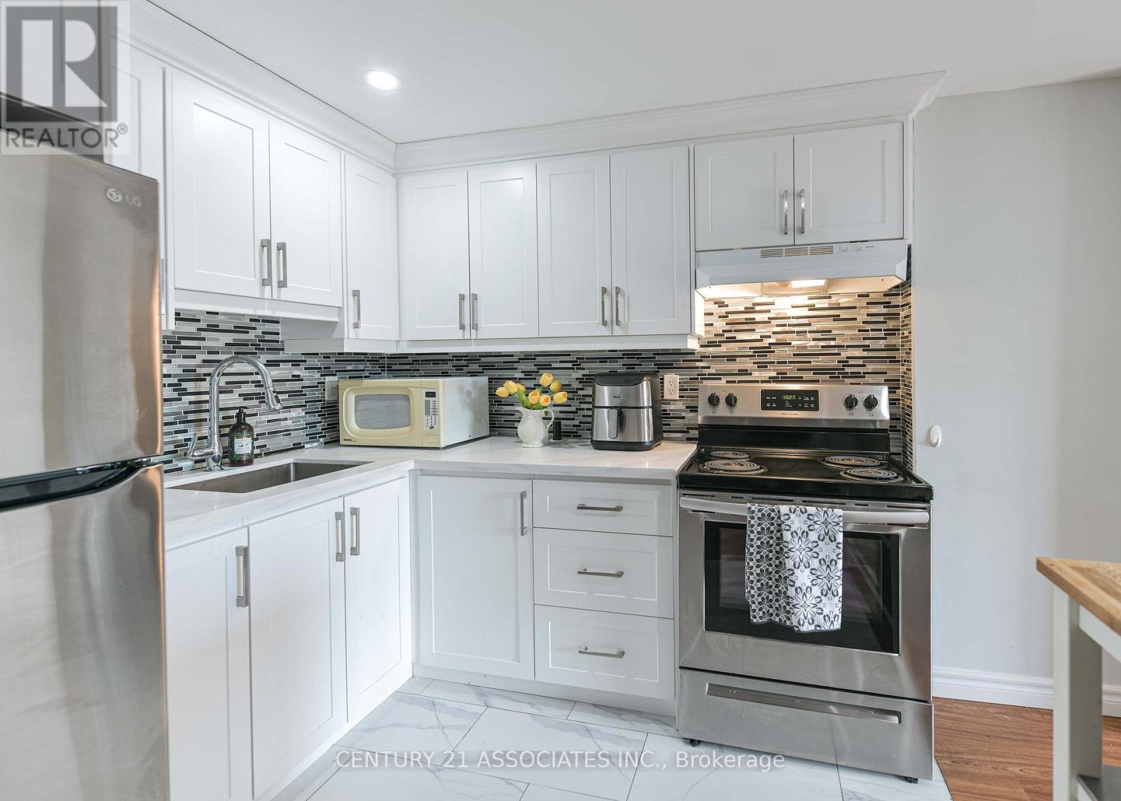 3155 MONARCH DRIVE - 26