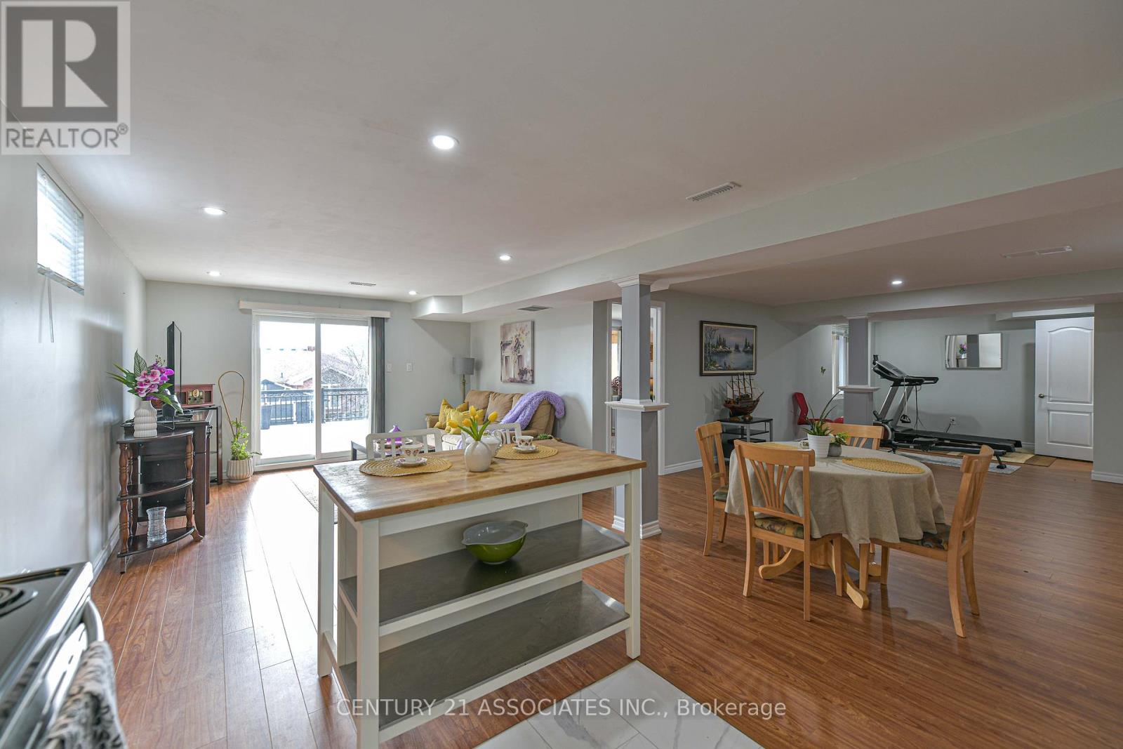 3155 MONARCH DRIVE - 27