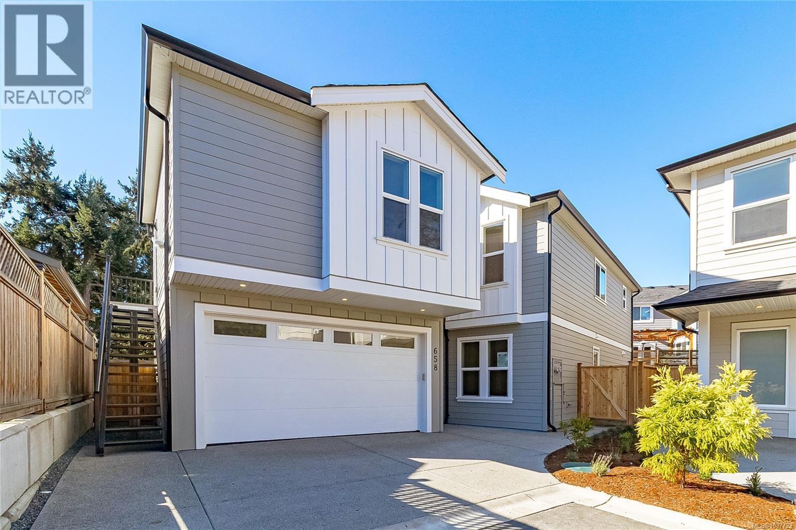 658 Wisteria Ridge, Langford