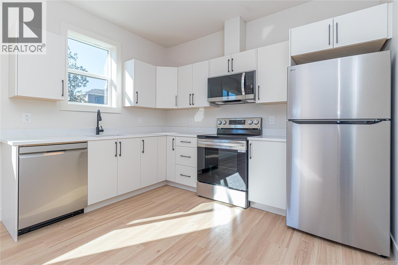 658 Wisteria Ridge, Langford