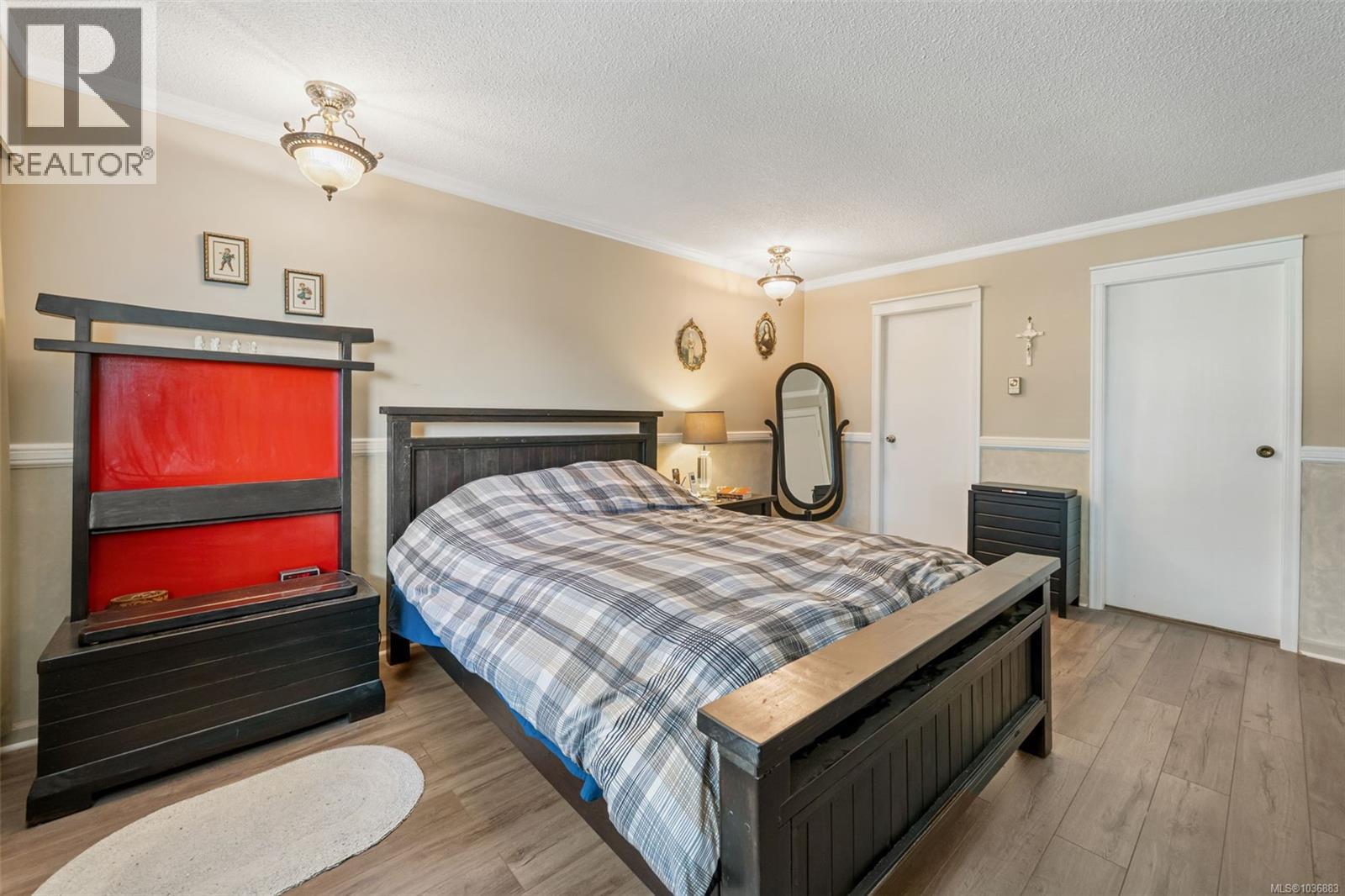  1020 Lucas Avenue, Saanich