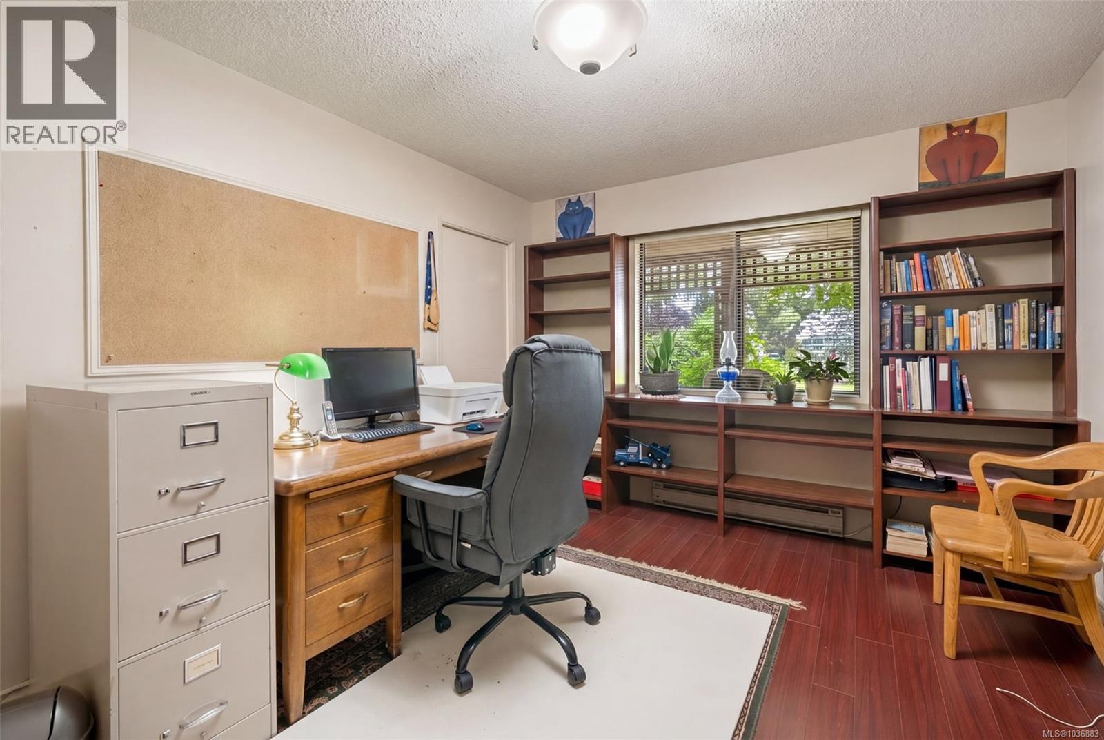  1020 Lucas Avenue, Saanich