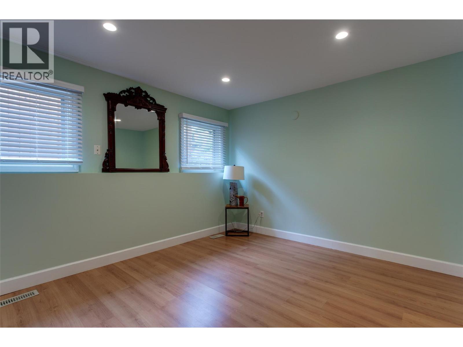 1321 Mountain Avenue, Kelowna