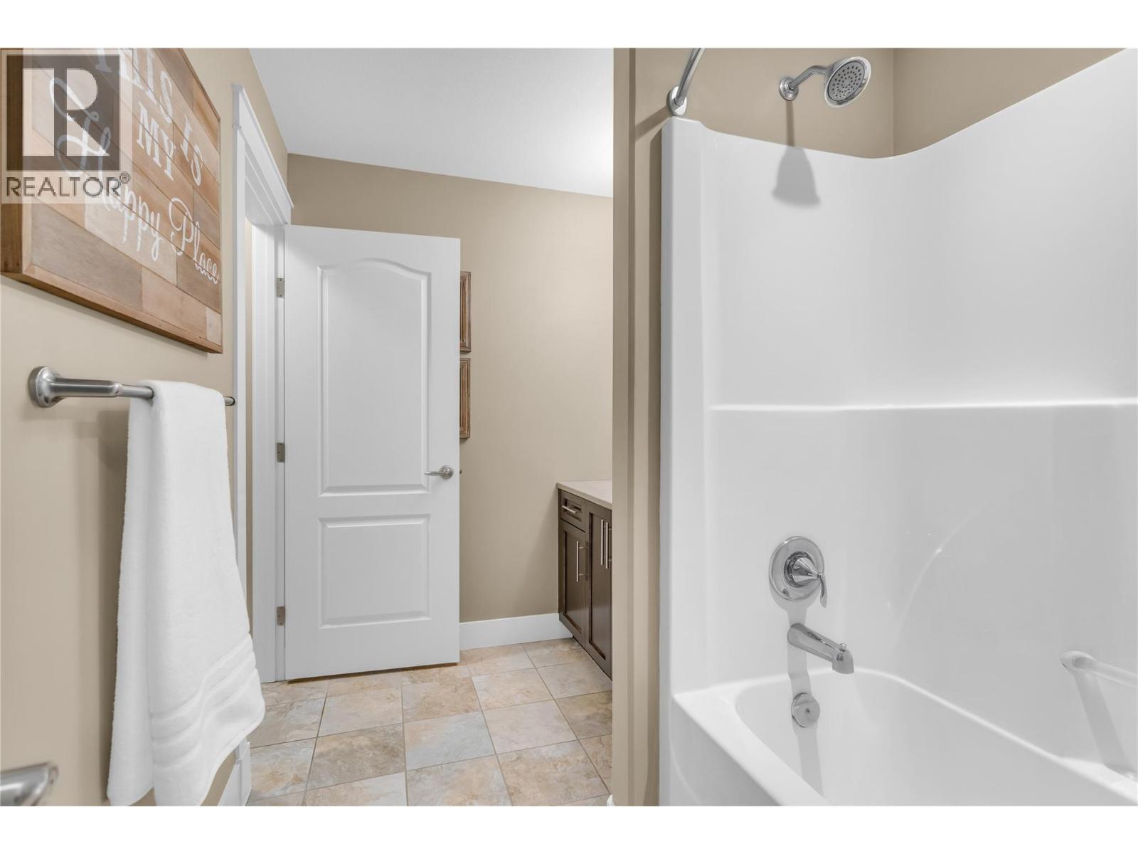 2410 Mountains Hollow Lane - 38