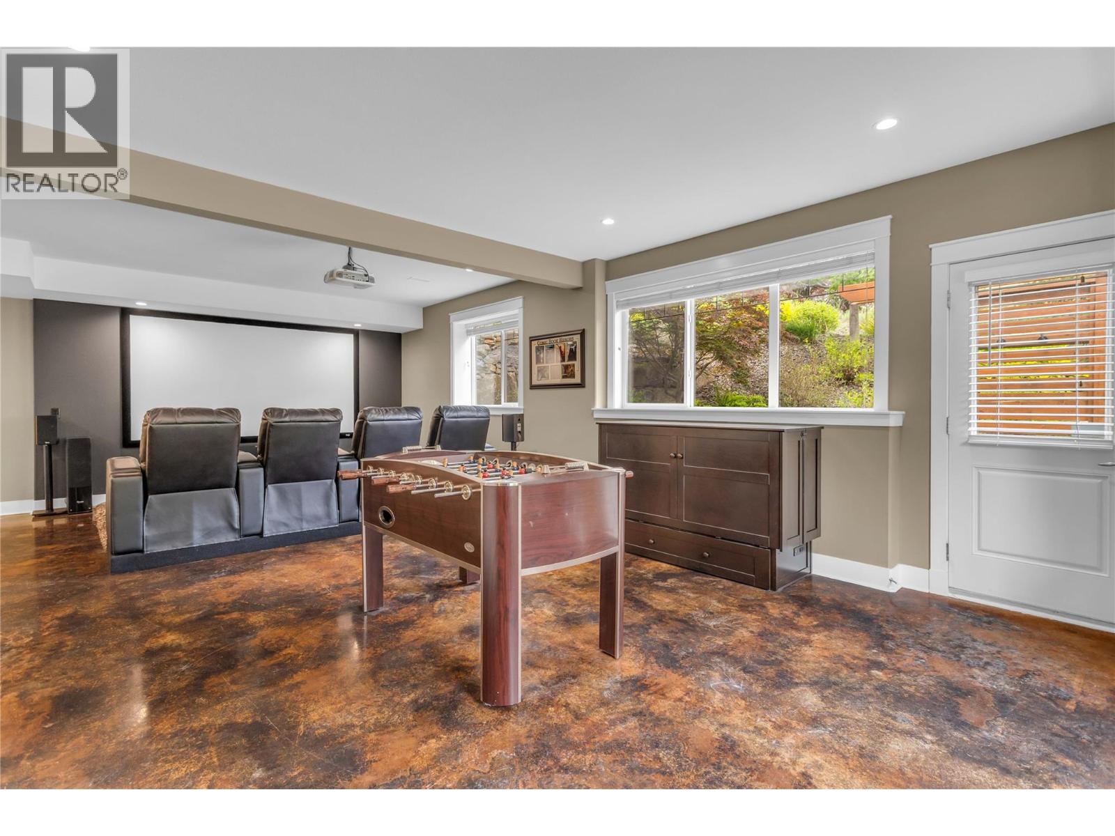 2410 Mountains Hollow Lane - 39
