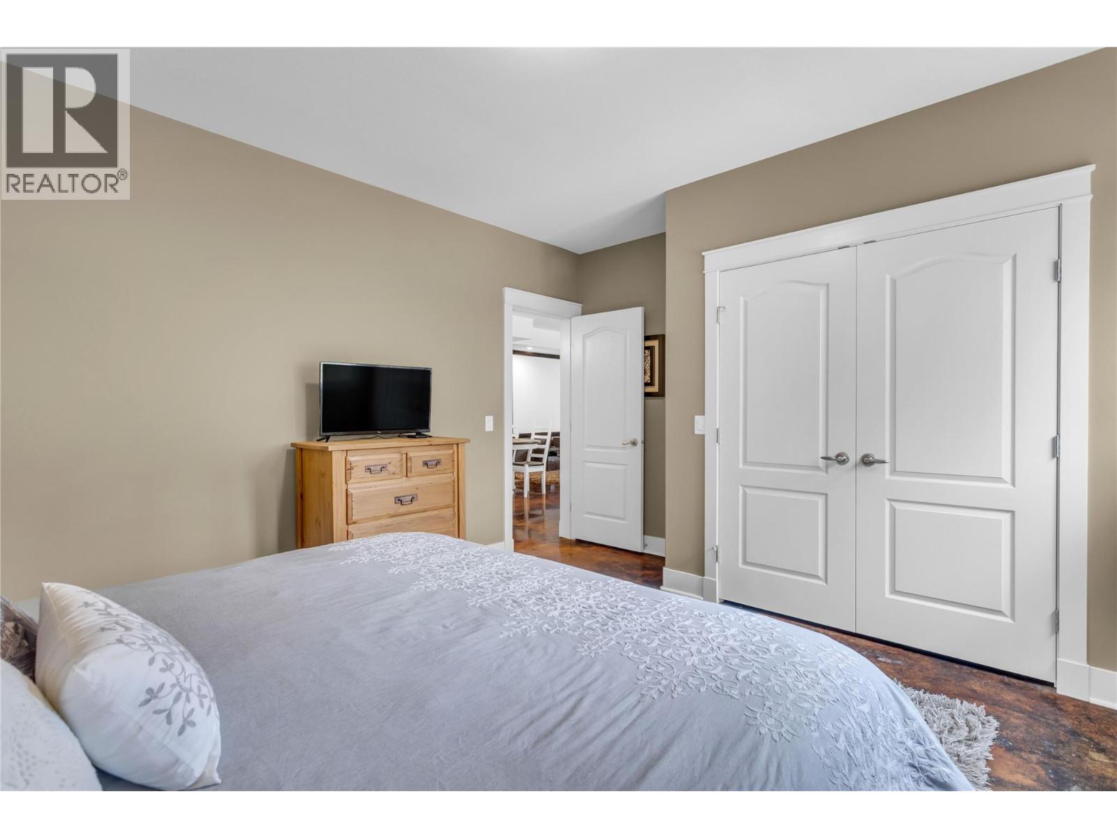 2410 Mountains Hollow Lane - 51