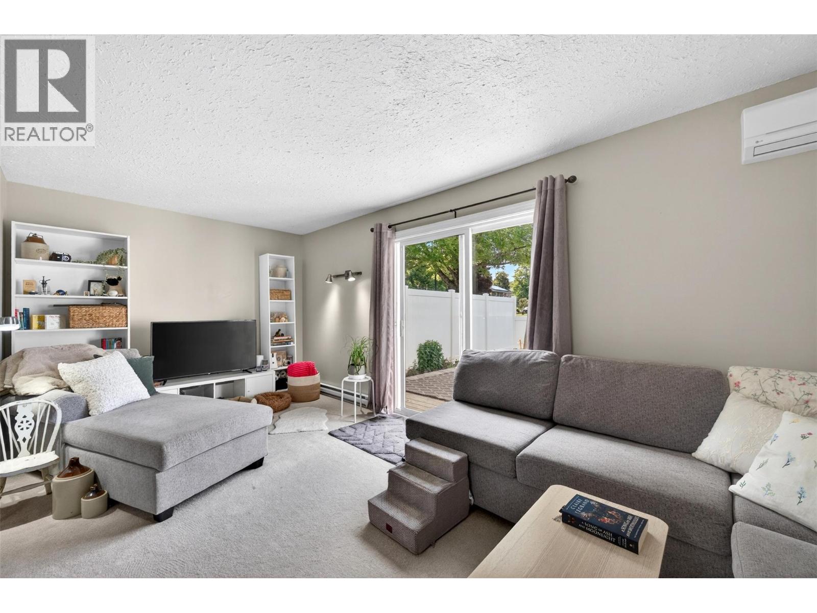  2221 5 Avenue Northeast, Salmon Arm