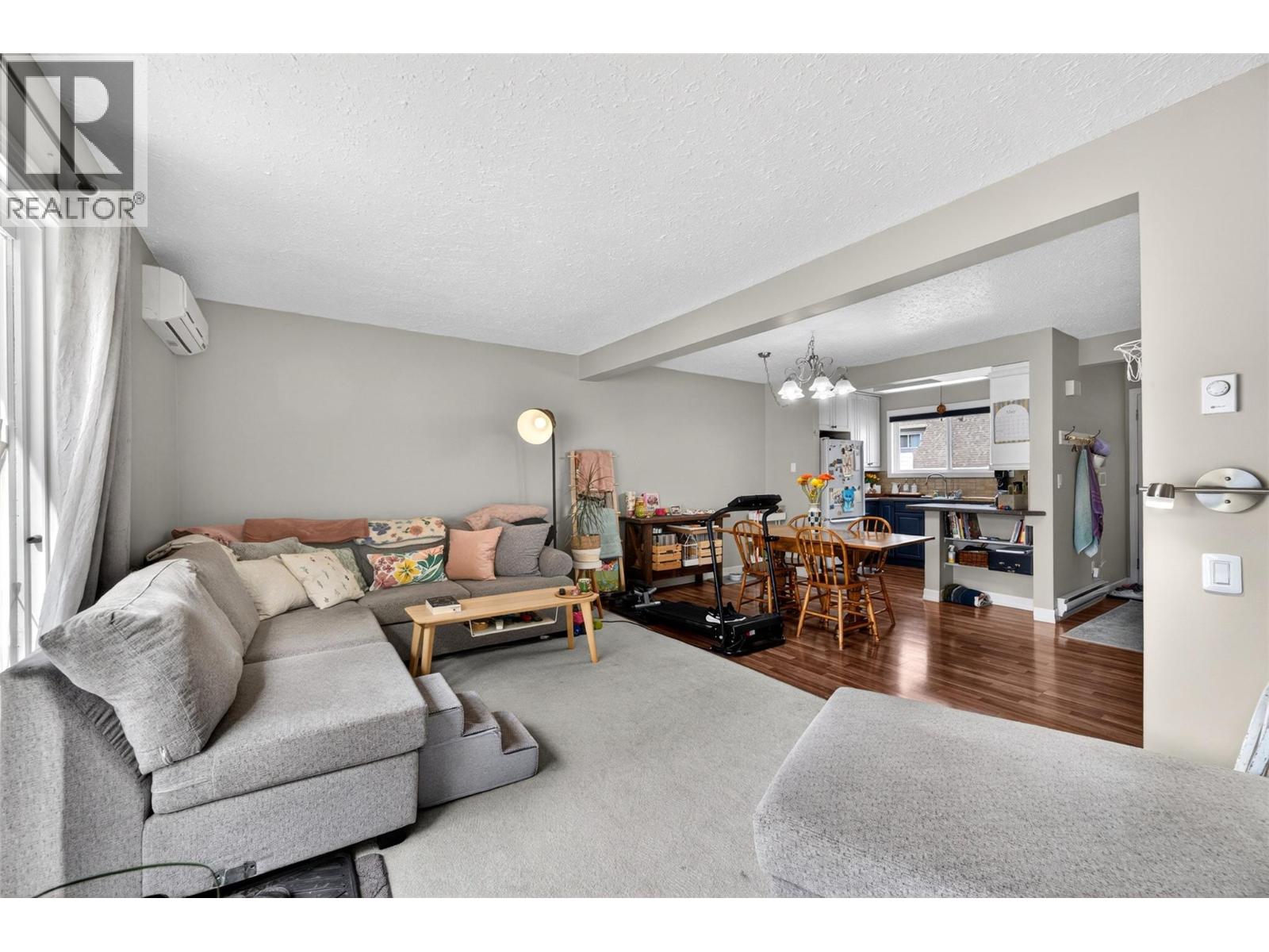  2221 5 Avenue Northeast, Salmon Arm