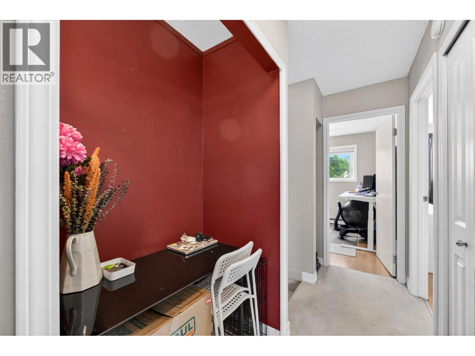  2221 5 Avenue Northeast, Salmon Arm
