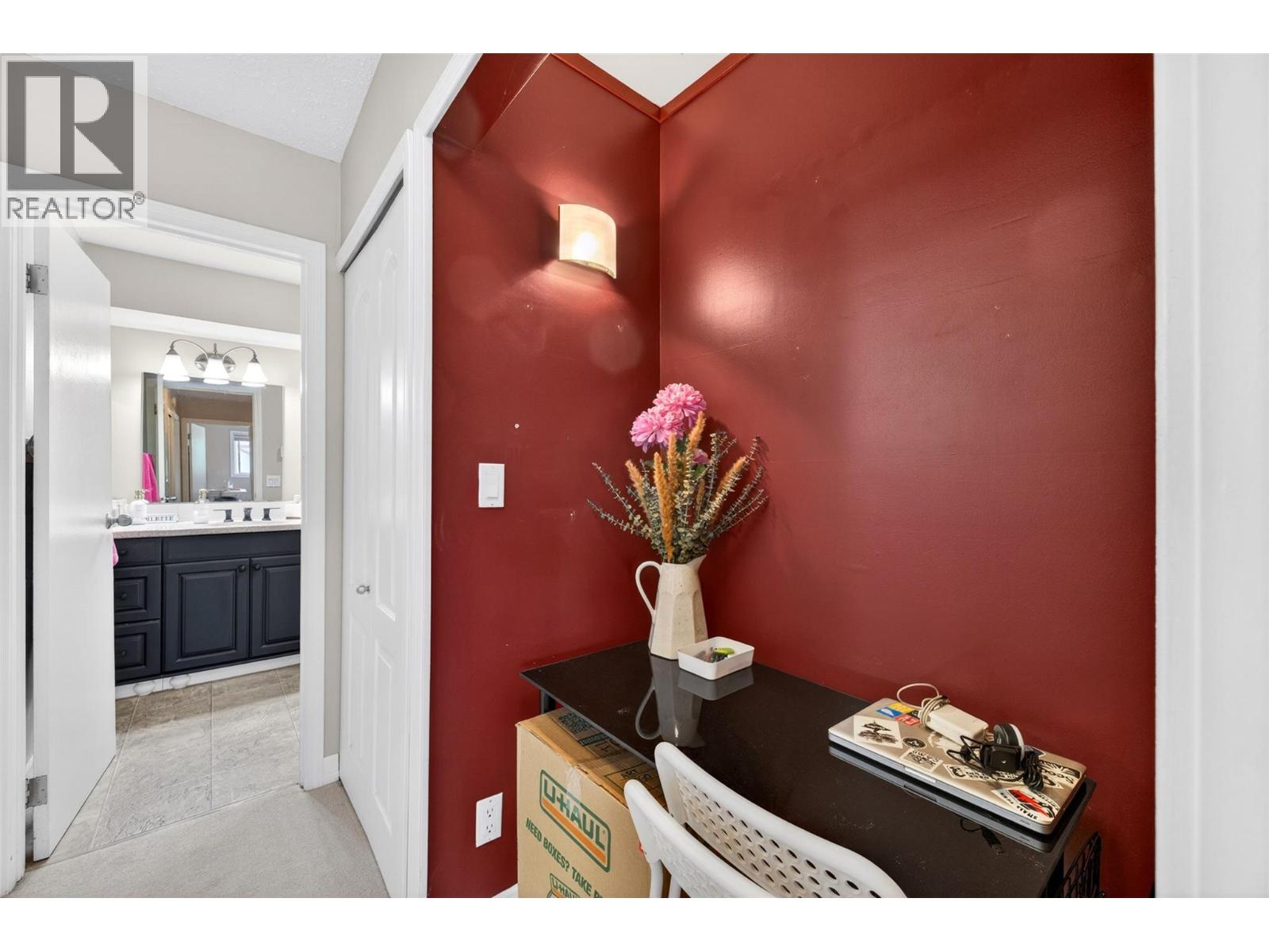  2221 5 Avenue Northeast, Salmon Arm