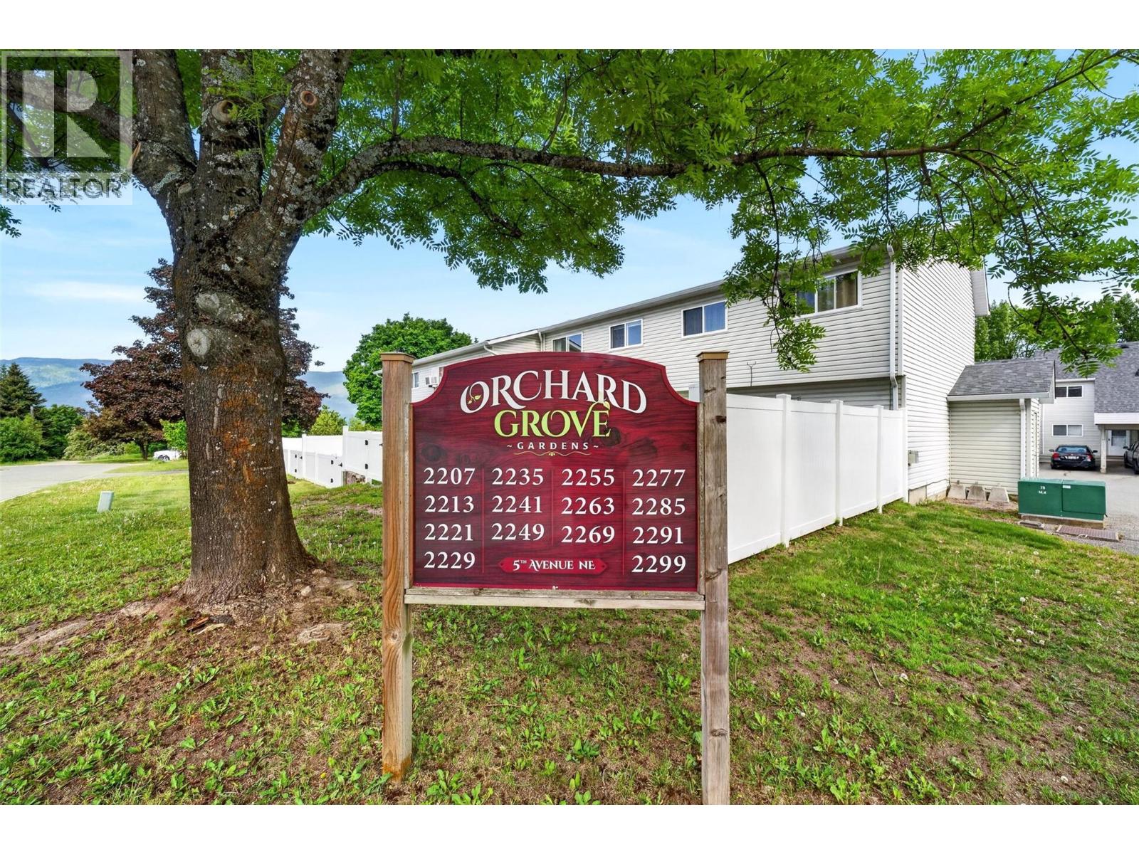 2221 5 Avenue NE - 41