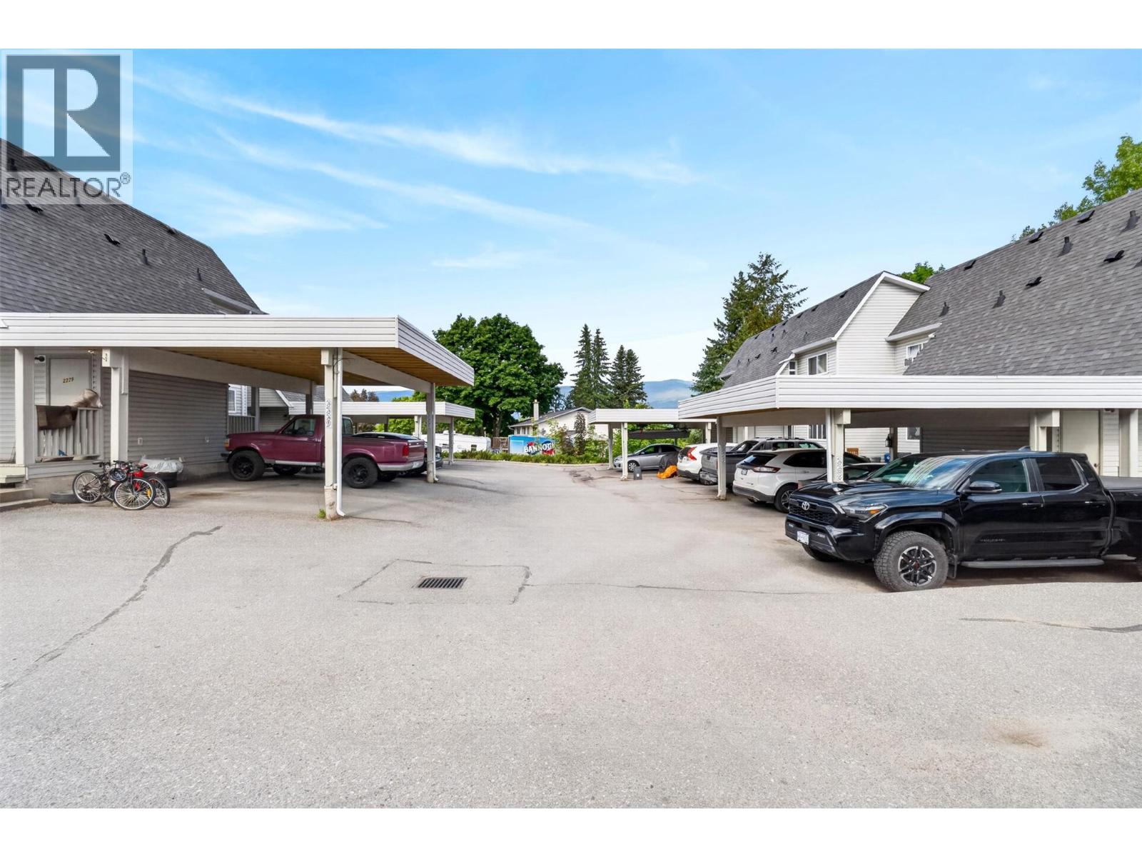  2221 5 Avenue Northeast, Salmon Arm