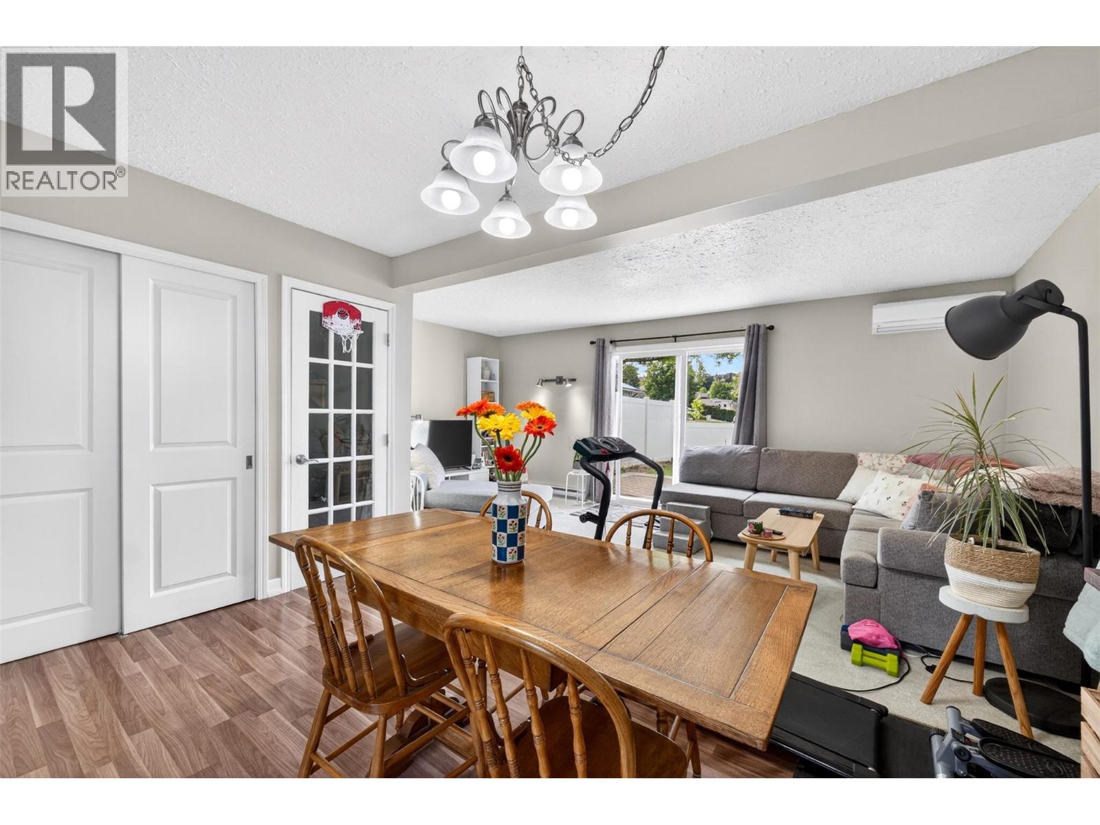  2221 5 Avenue Northeast, Salmon Arm