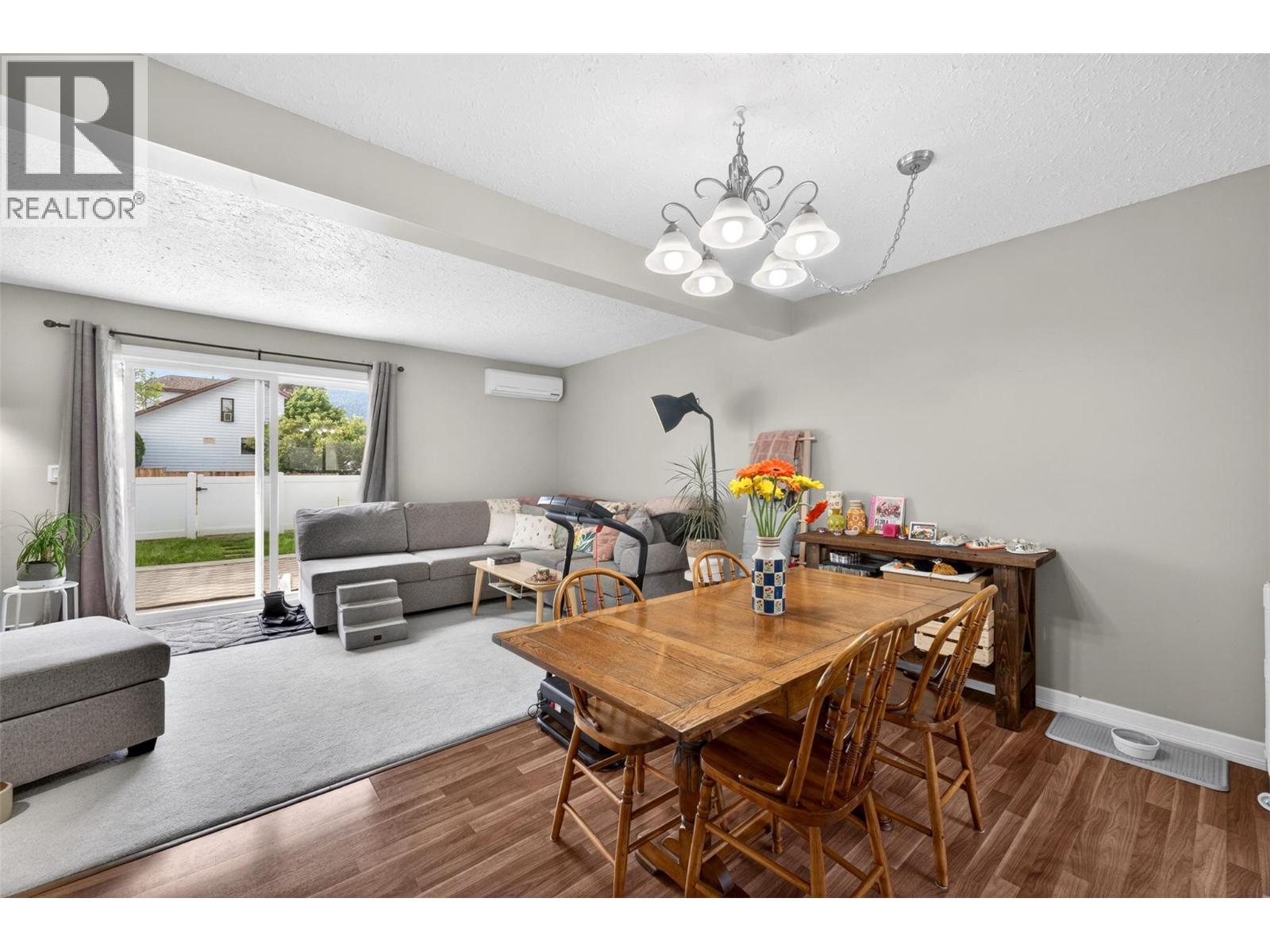  2221 5 Avenue Northeast, Salmon Arm