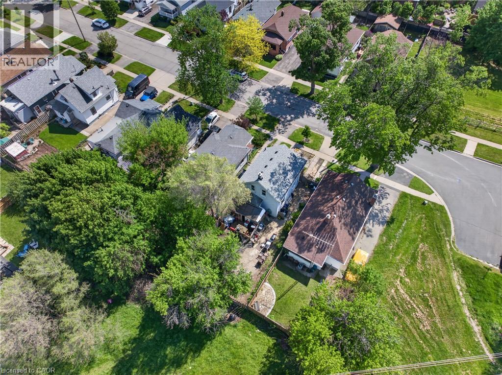 7 TRAPNELL Street - 8