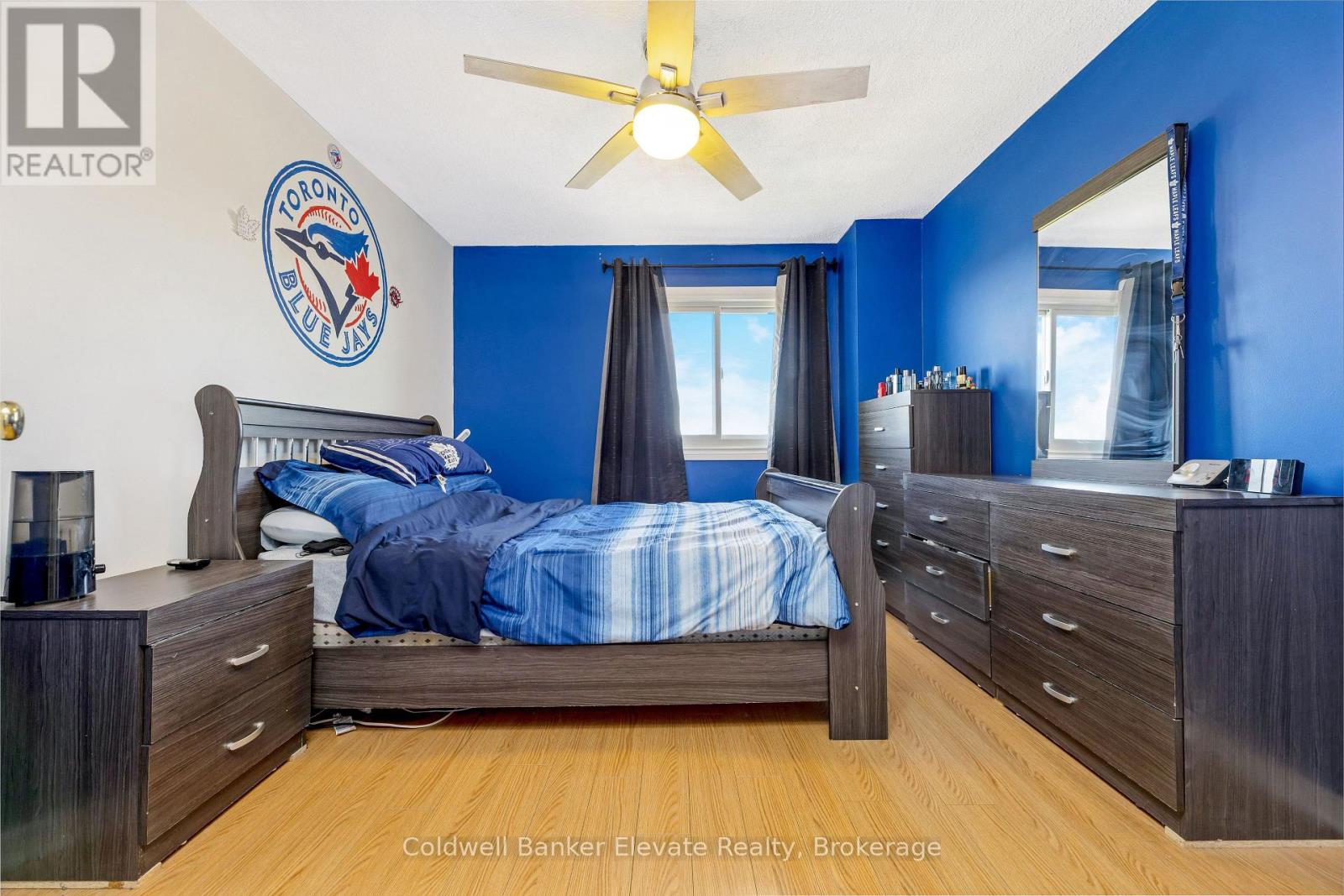 51 ACADIAN HEIGHTS - 22
