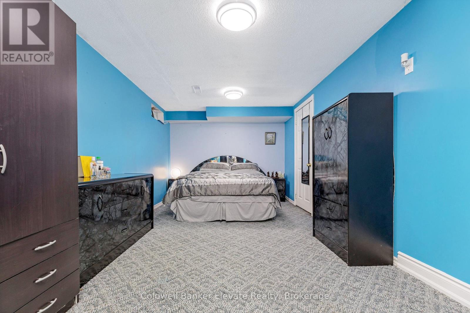 51 ACADIAN HEIGHTS - 23
