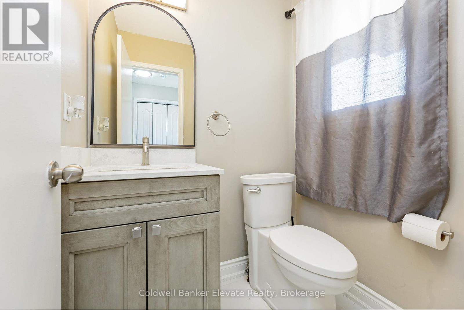 51 ACADIAN HEIGHTS - 26