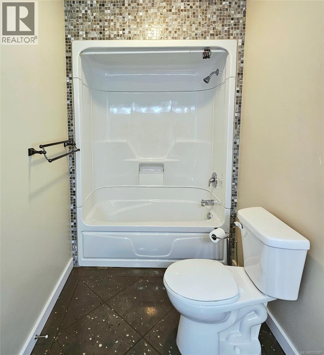 2099 Maple Ave S - 13
