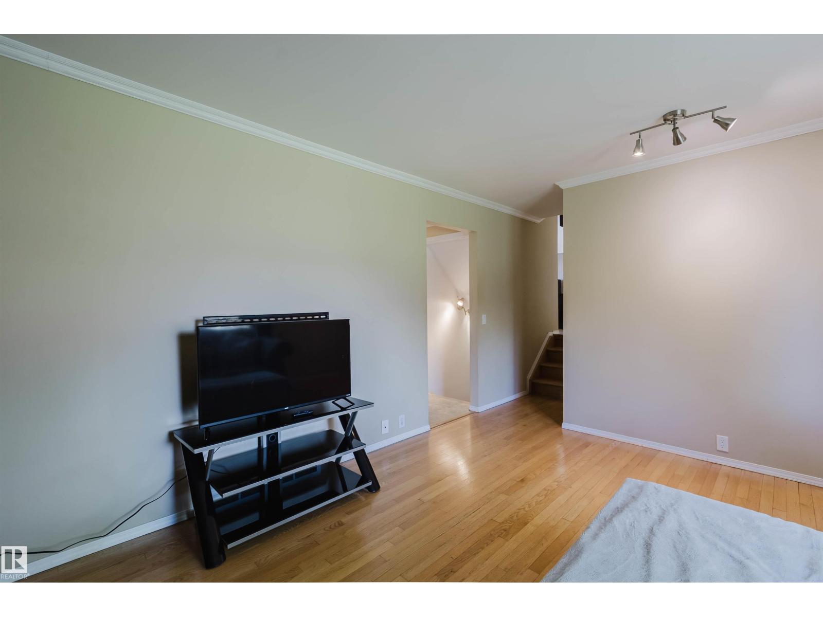 24 BRAESIDE CR - 35