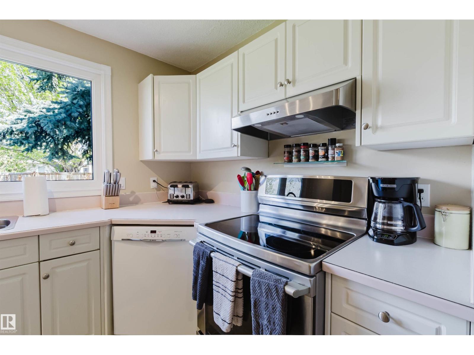 24 BRAESIDE CR - 9