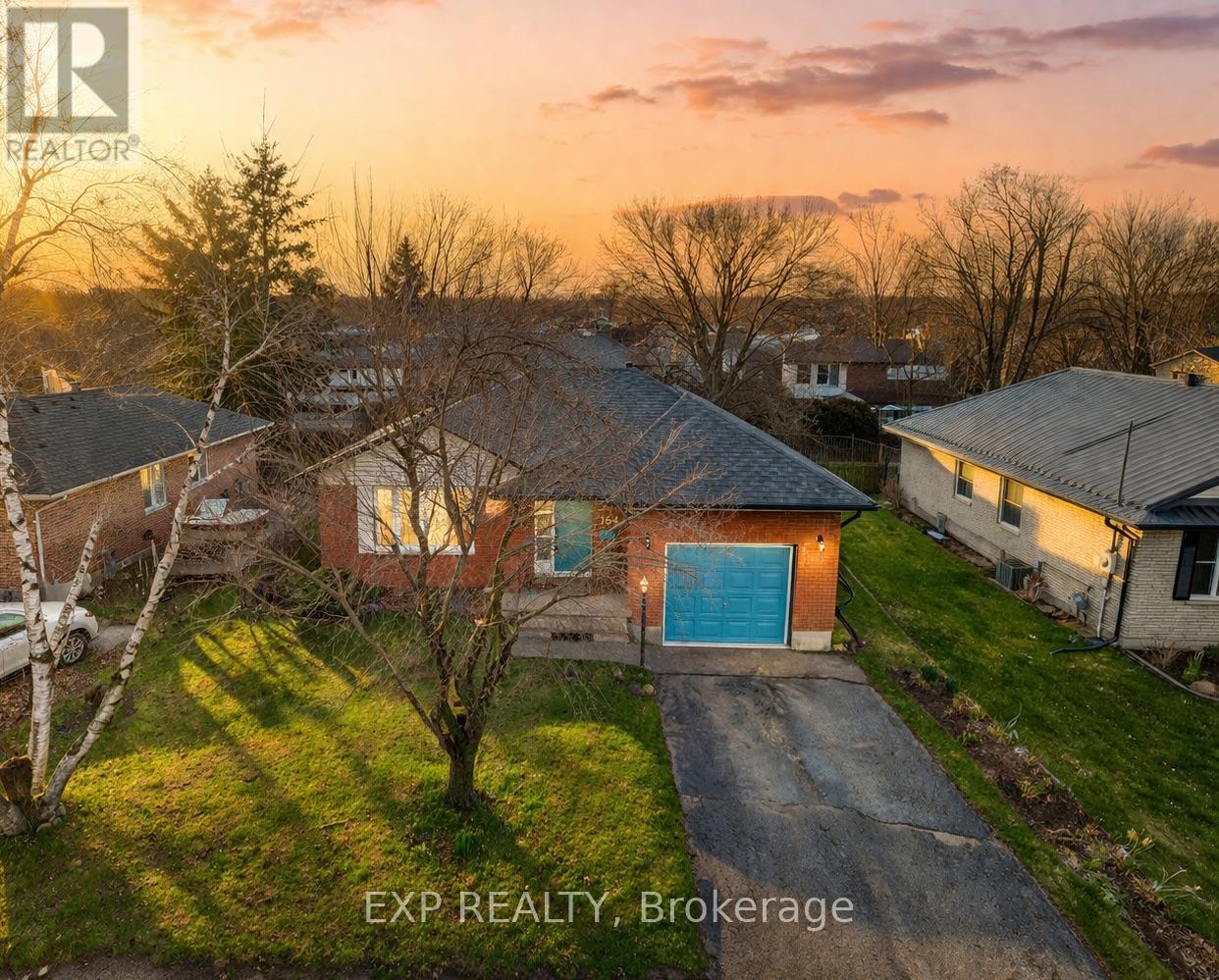 164 COLBORNE STREET W - 2
