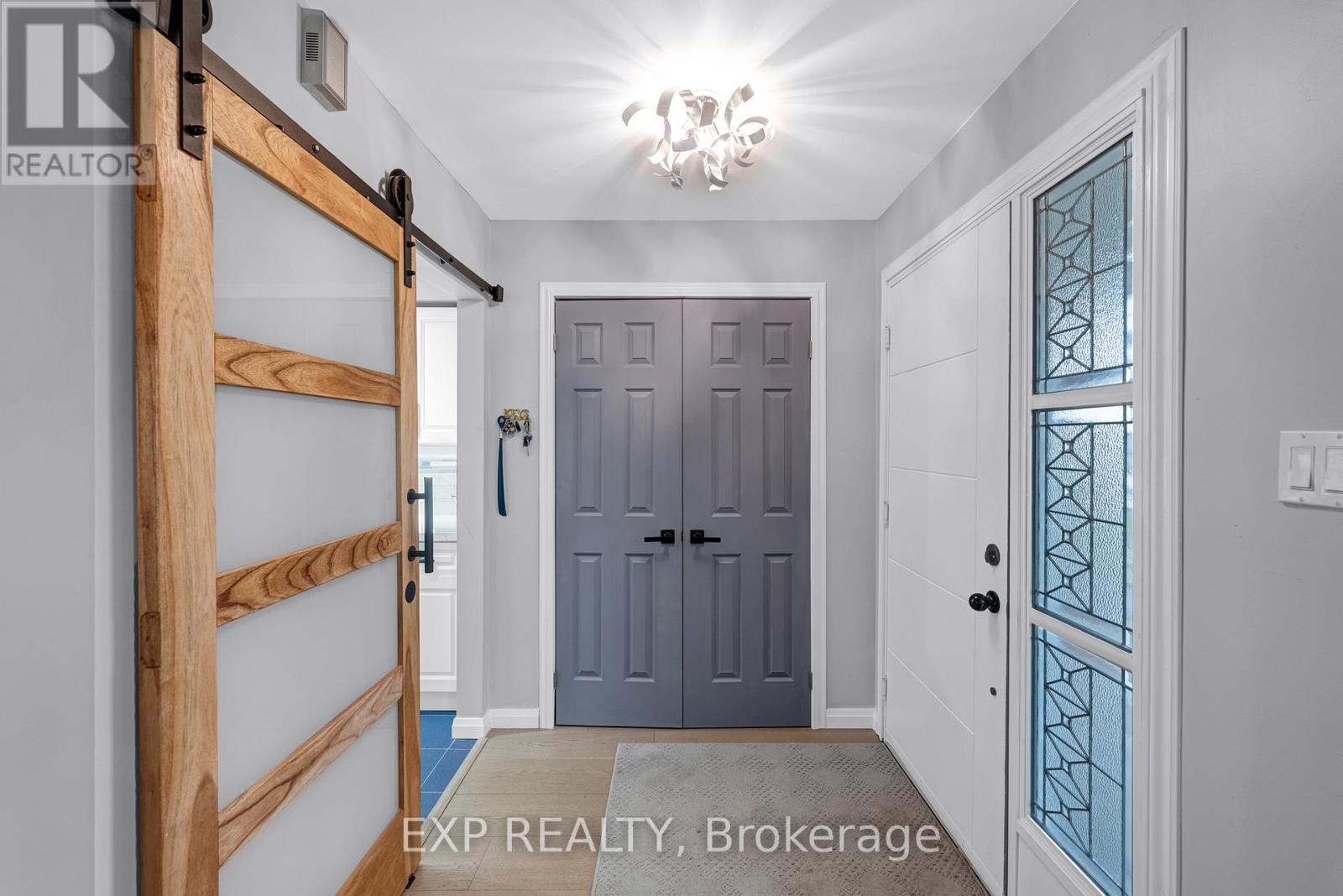 164 COLBORNE STREET W - 3