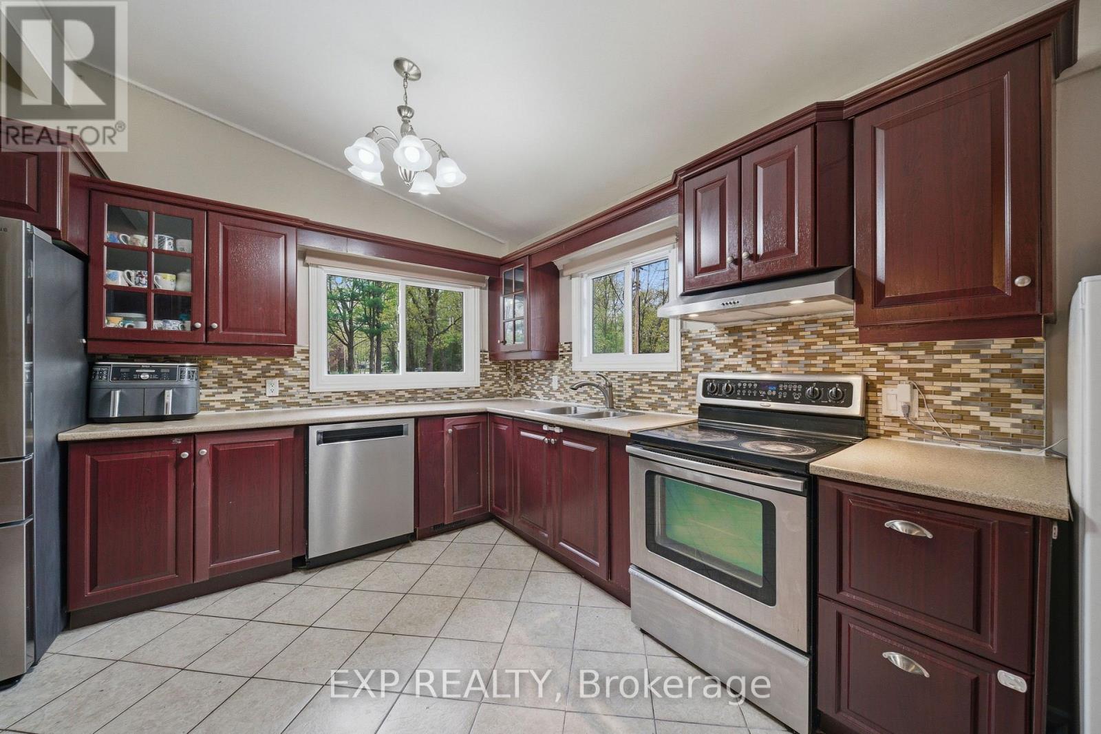 136 RESTHAVEN AVENUE - 11