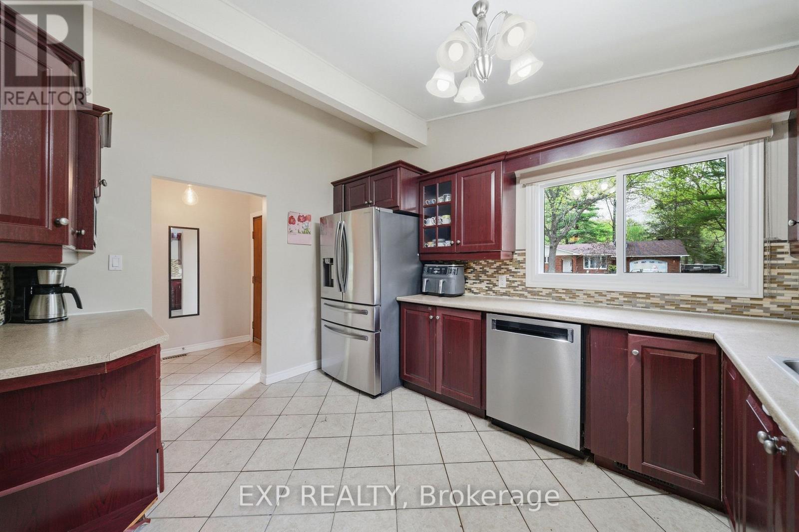 136 RESTHAVEN AVENUE - 13